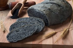 Pane al carbone vegetale, la ricetta