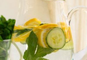 acqua aromatizzata menta e limone